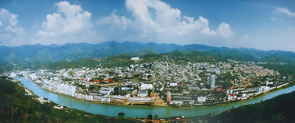 从历史传承到现代经典：茅台镇酱香酒的魅力